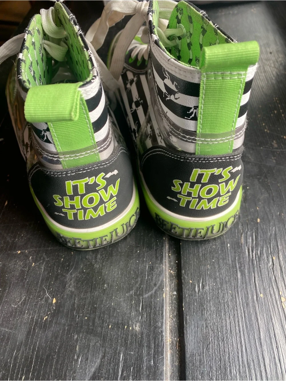 WomansHigh-Top Sneakers in White & Neon Green - Stylish Skate Shoe